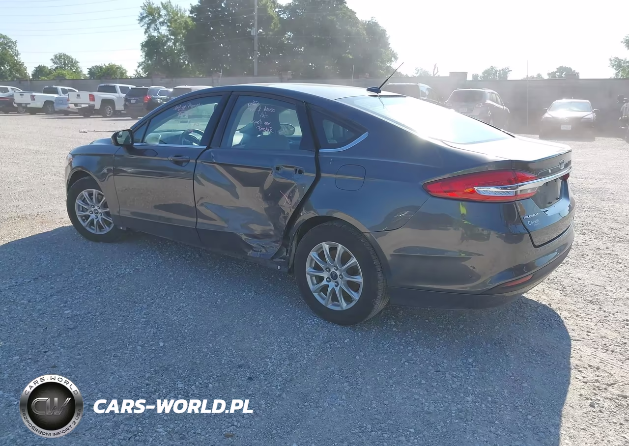 2018 Ford Fusion S VIN:3FA6P0G78JR150177 - 3
