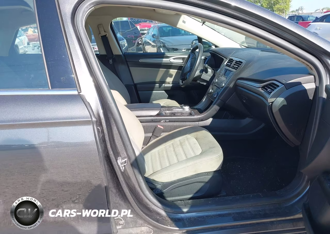 2018 Ford Fusion S VIN:3FA6P0G78JR150177 - 5