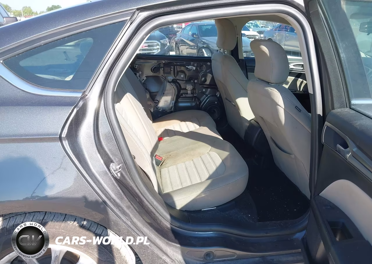 2018 Ford Fusion S VIN:3FA6P0G78JR150177 - 8