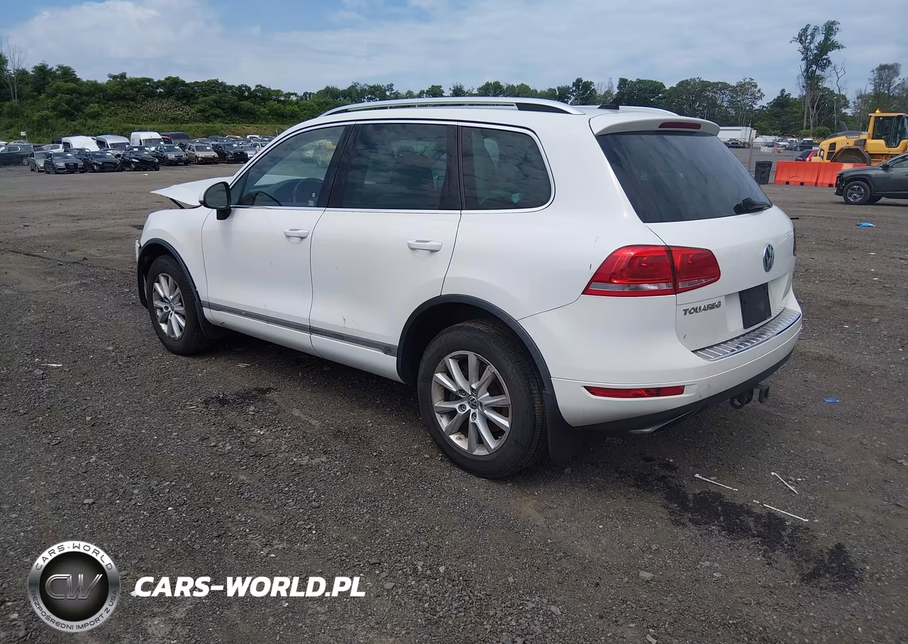 2013 Volkswagen Touareg Vr6 Sport VIN:WVGEF9BPXDD004828 - 3
