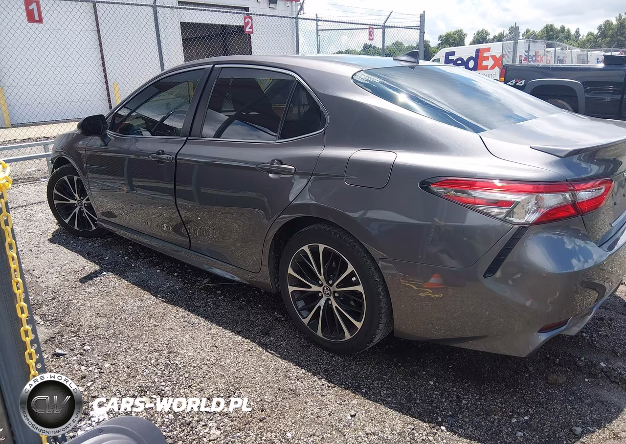 2019 Toyota Camry Se VIN:4T1B11HK4KU228897 - 3