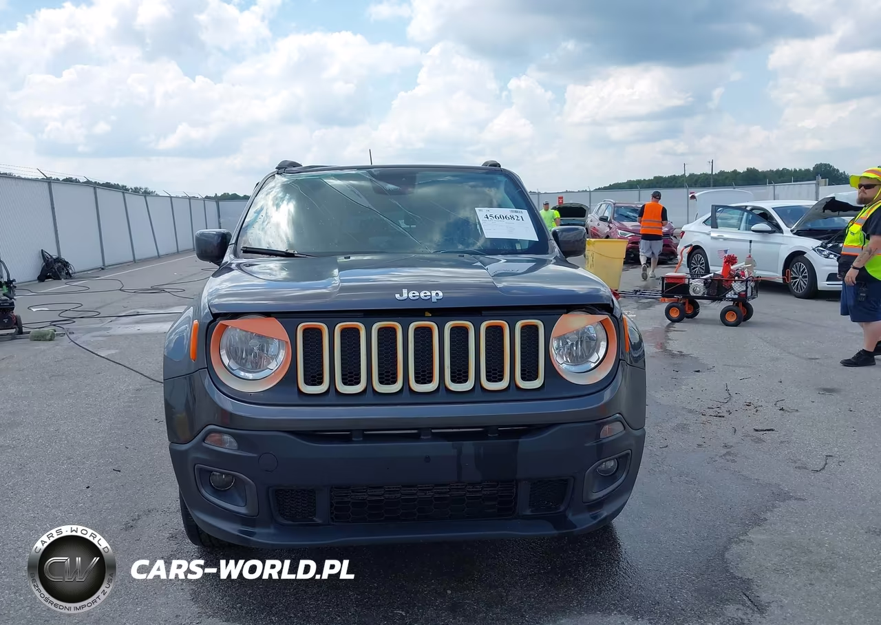 2018 Jeep Renegade Latitude 4X4 VIN:ZACCJBBB8JPH36295 - 12