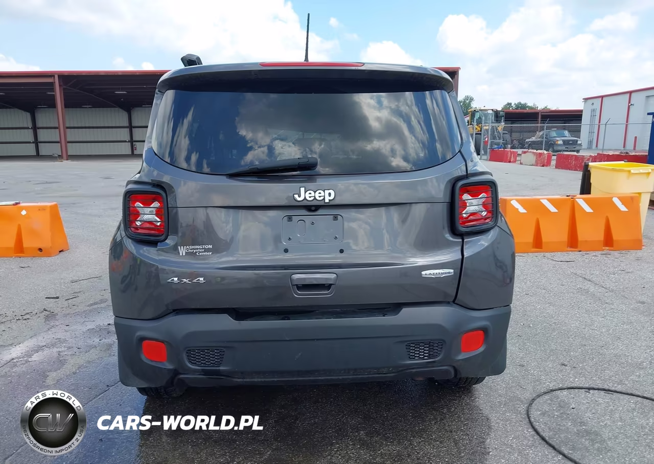 2018 Jeep Renegade Latitude 4X4 VIN:ZACCJBBB8JPH36295 - 16