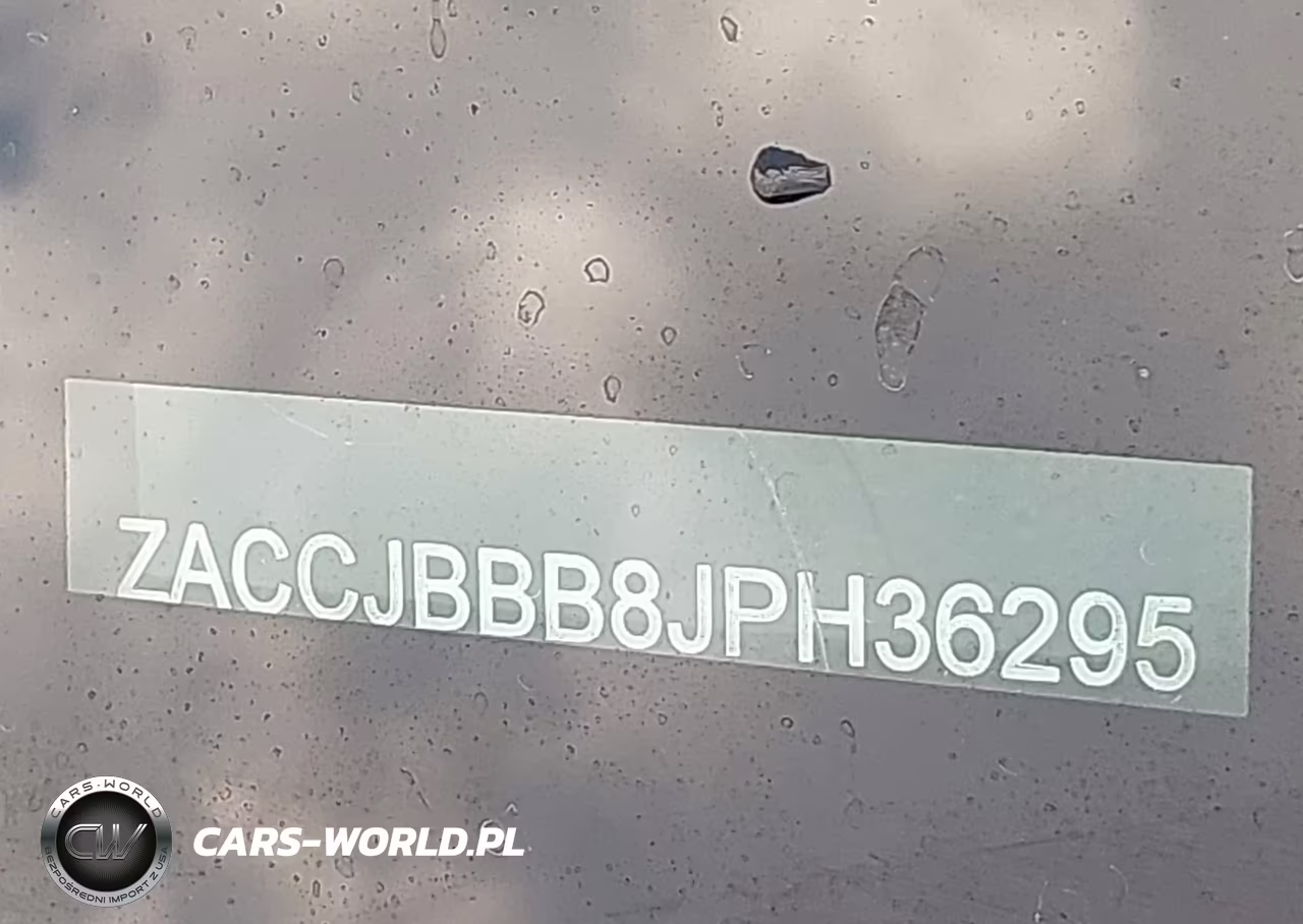 2018 Jeep Renegade Latitude 4X4 VIN:ZACCJBBB8JPH36295 - 9