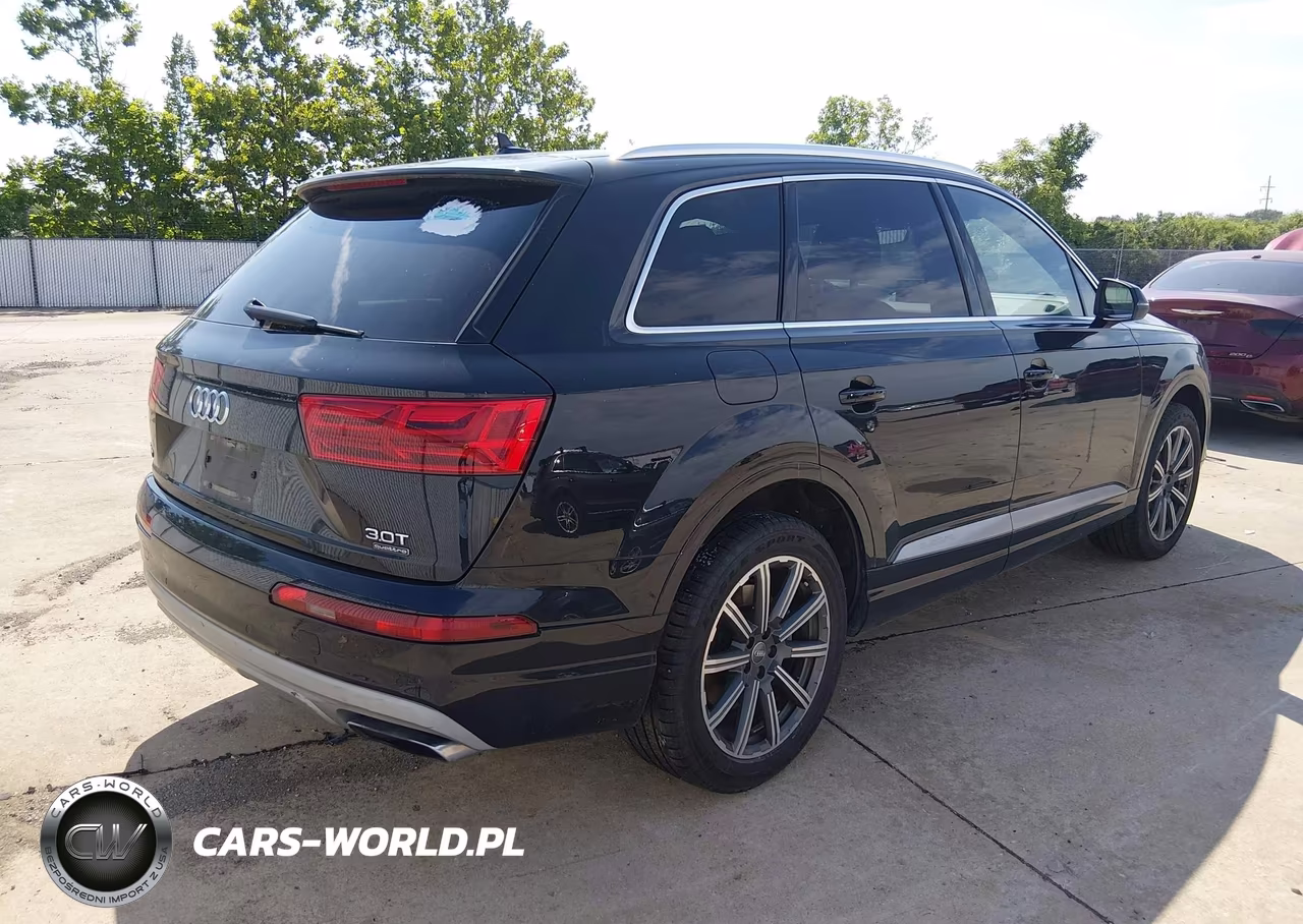 2017 Audi Q7 3.0T Premium VIN:WA1VAAF73HD011540 - 4
