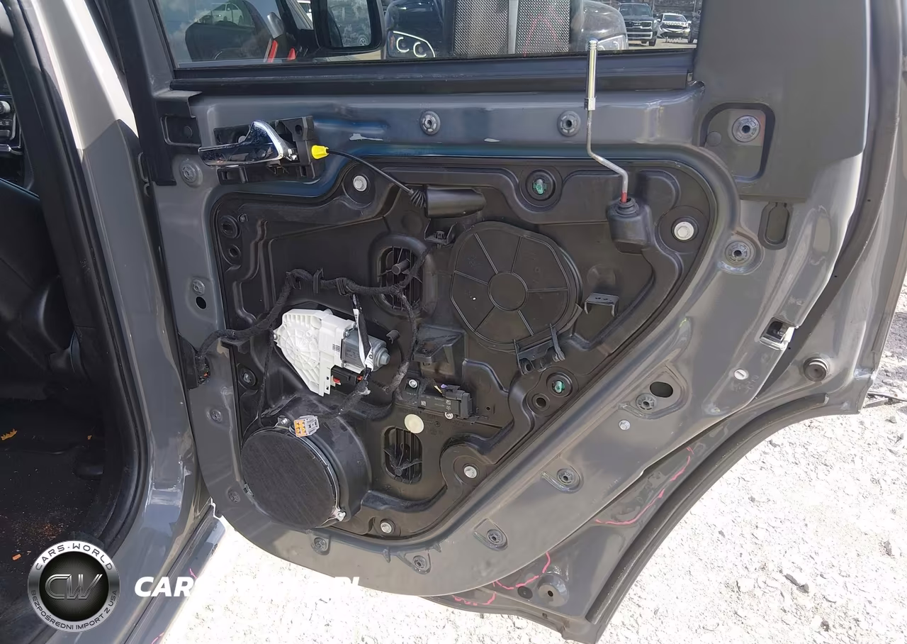 2021 Jeep Grand Cherokee Laredo X 4X2 VIN:1C4RJEAG1MC717797 - 21