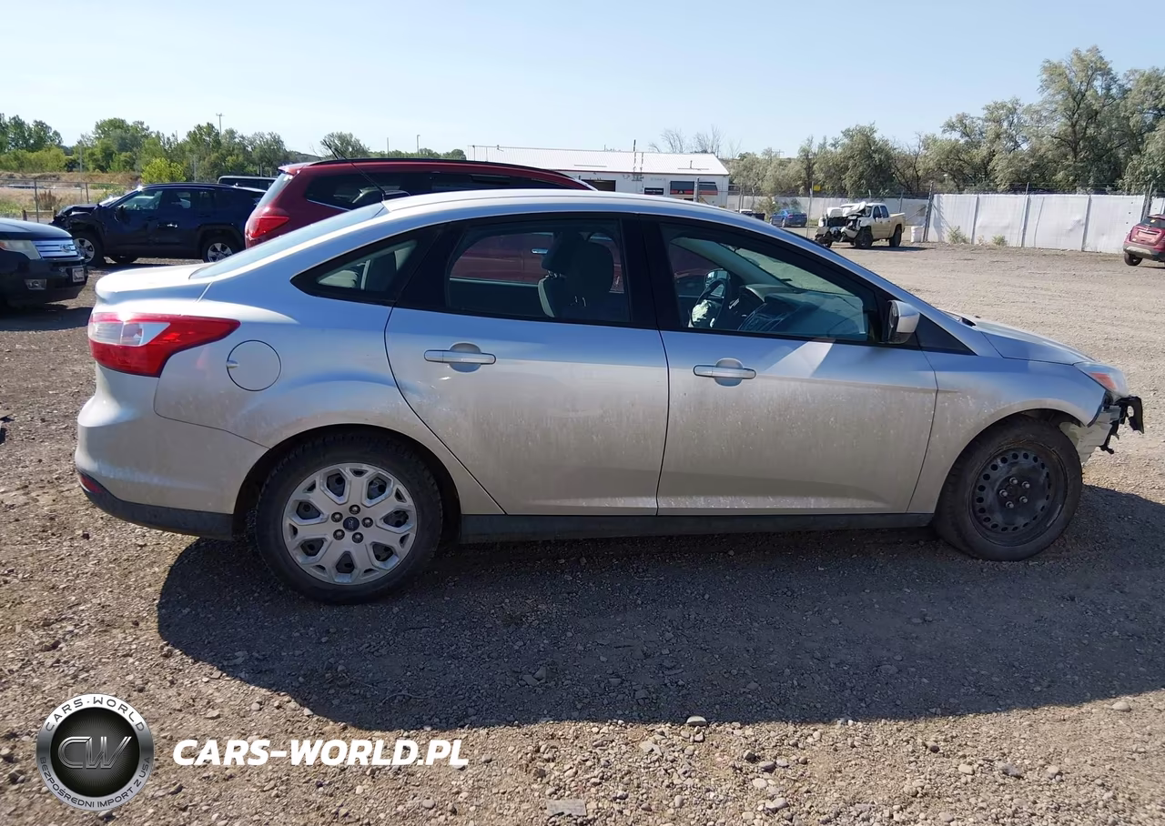 2012 Ford Focus Se VIN:1FAHP3F28CL440405 - 13