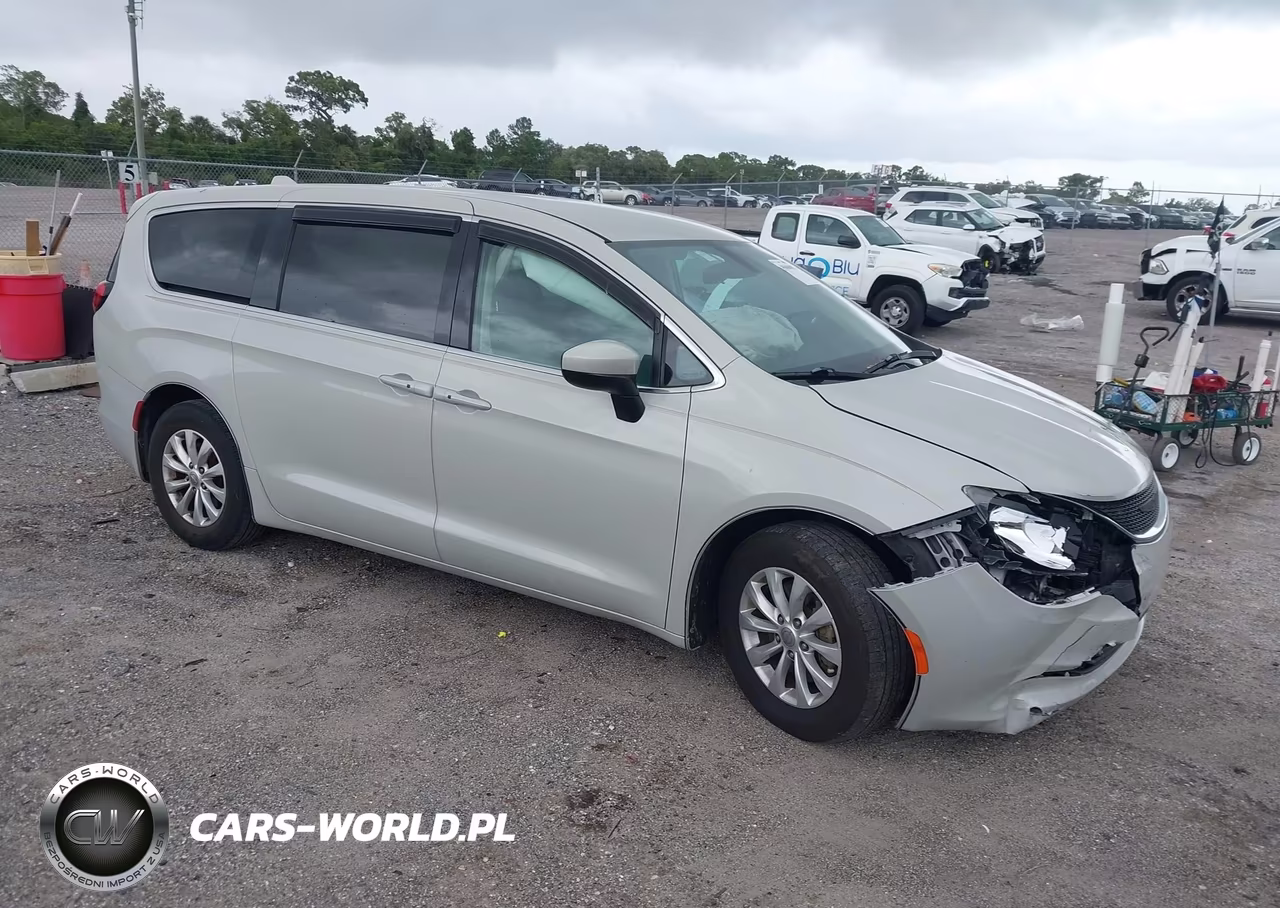 2017 Chrysler Pacifica Touring