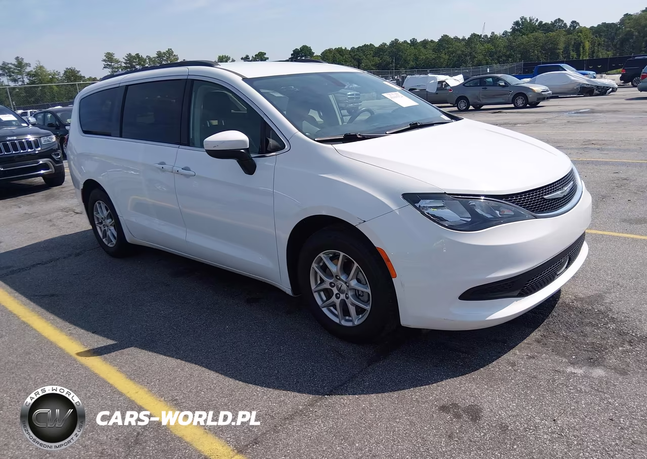 2021 Chrysler Voyager Lxi – zdjęcie 1 z 16
