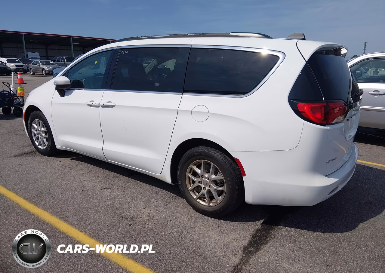 2021 Chrysler Voyager Lxi VIN:2C4RC1DGXMR506734 - 3