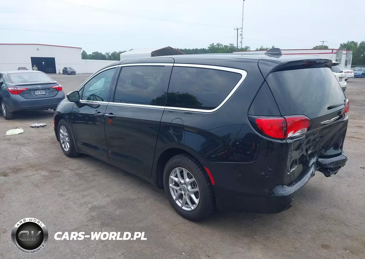 2022 Chrysler Voyager Lx VIN:2C4RC1CG4NR165978 - 3