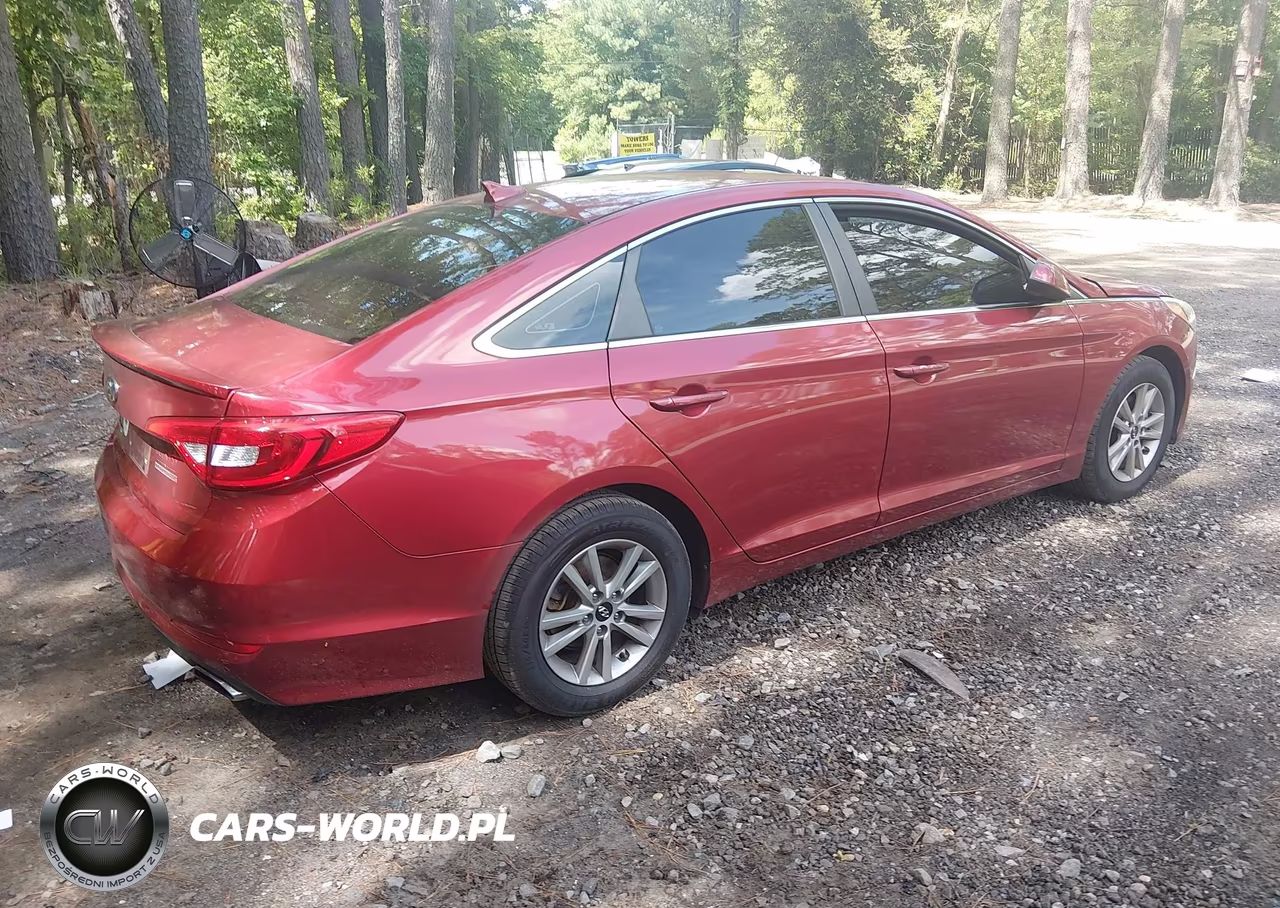 2015 Hyundai Sonata Se VIN:5NPE24AF5FH157643 - 4