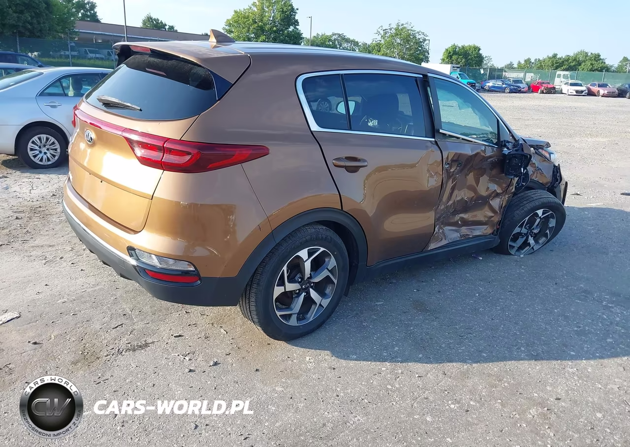 2020 Kia Sportage Lx VIN:KNDPMCAC1L7632613 - 4
