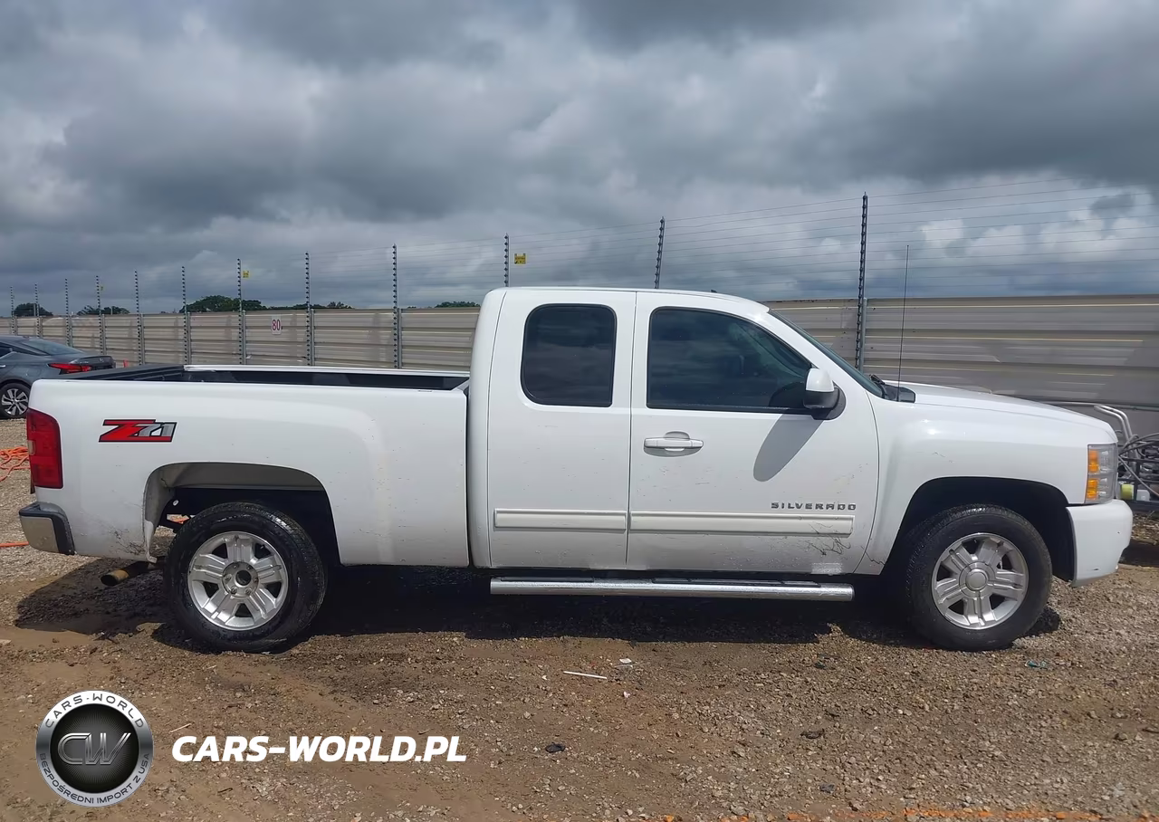 2013 Chevrolet Silverado 1500 Lt VIN:1GCRCSE05DZ345660 - 13
