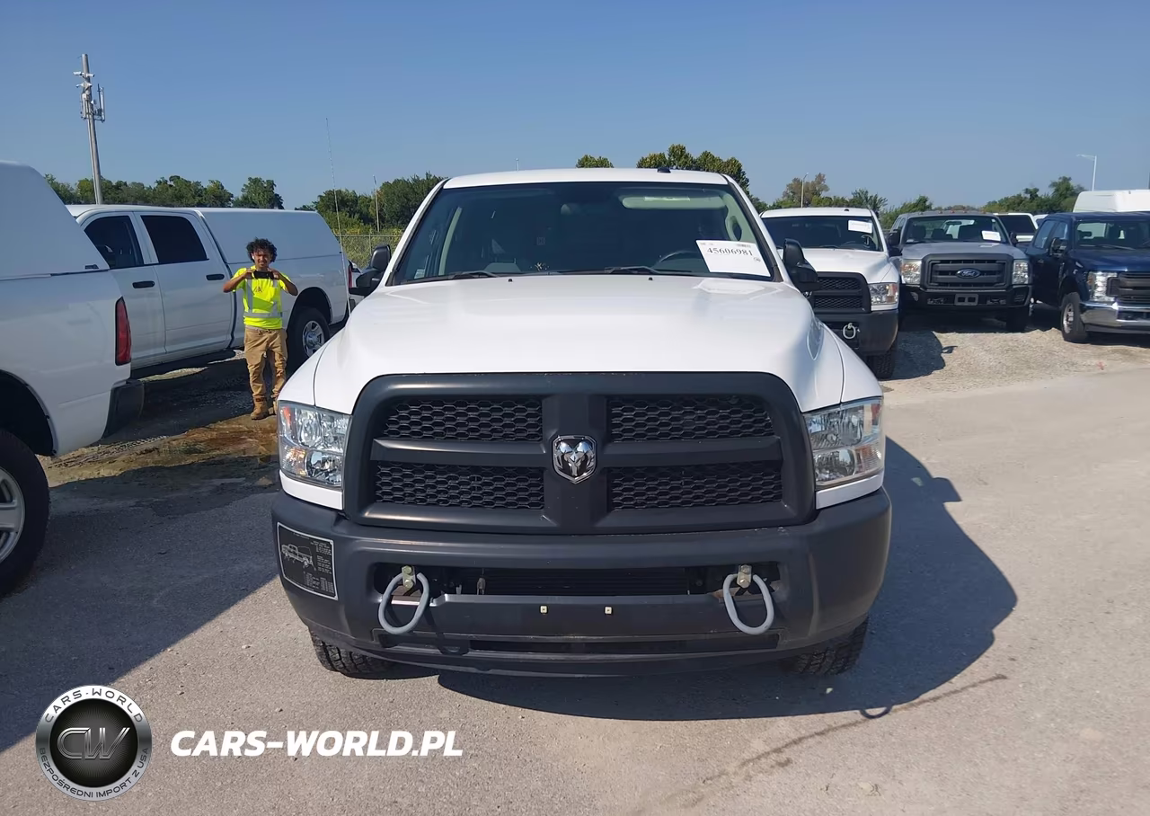 2017 Ram 3500 Tradesman 4X4 8' Box VIN:3C63R3GL9HG762326 - 12