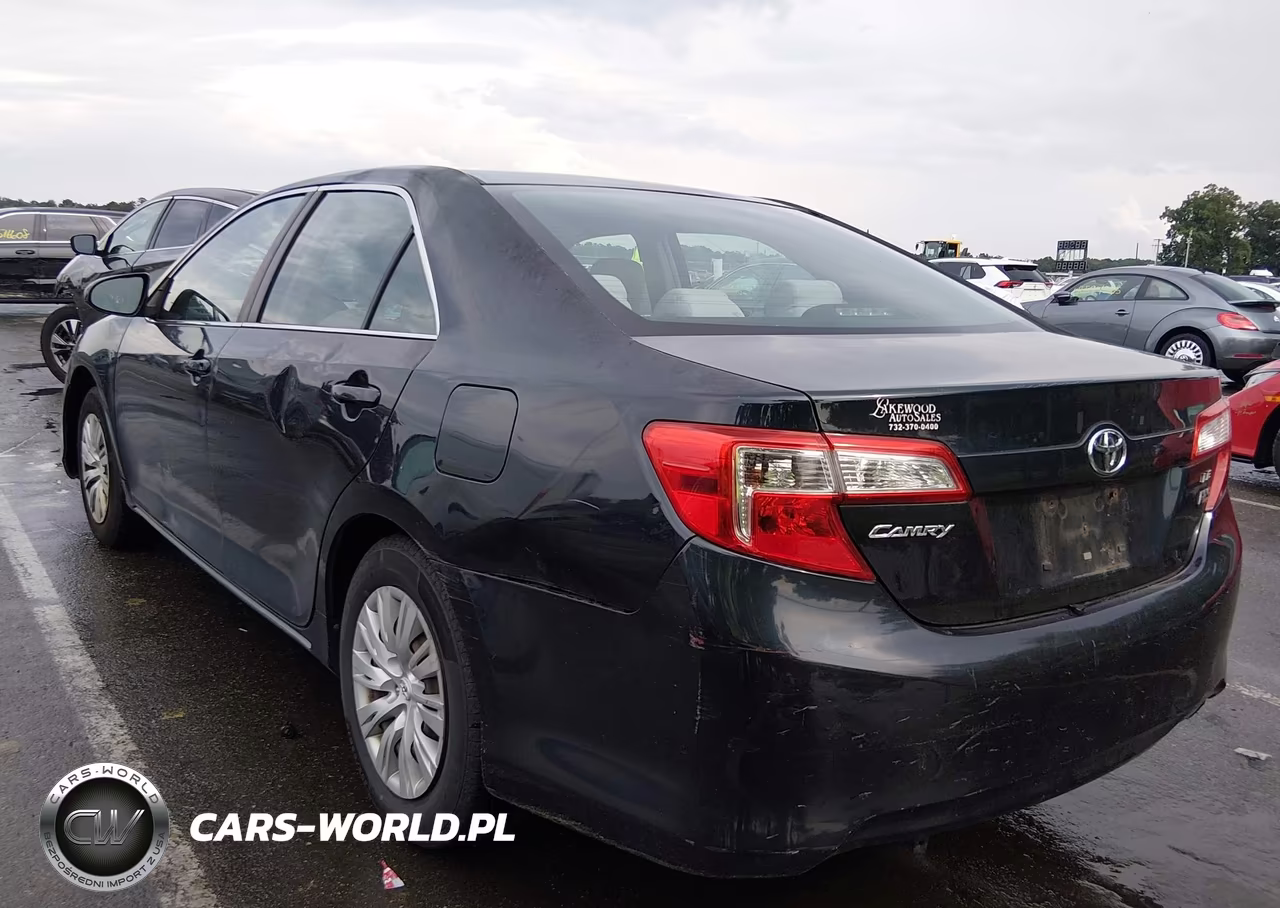 2012 Toyota Camry Le VIN:4T4BF1FK1CR212748 - 3