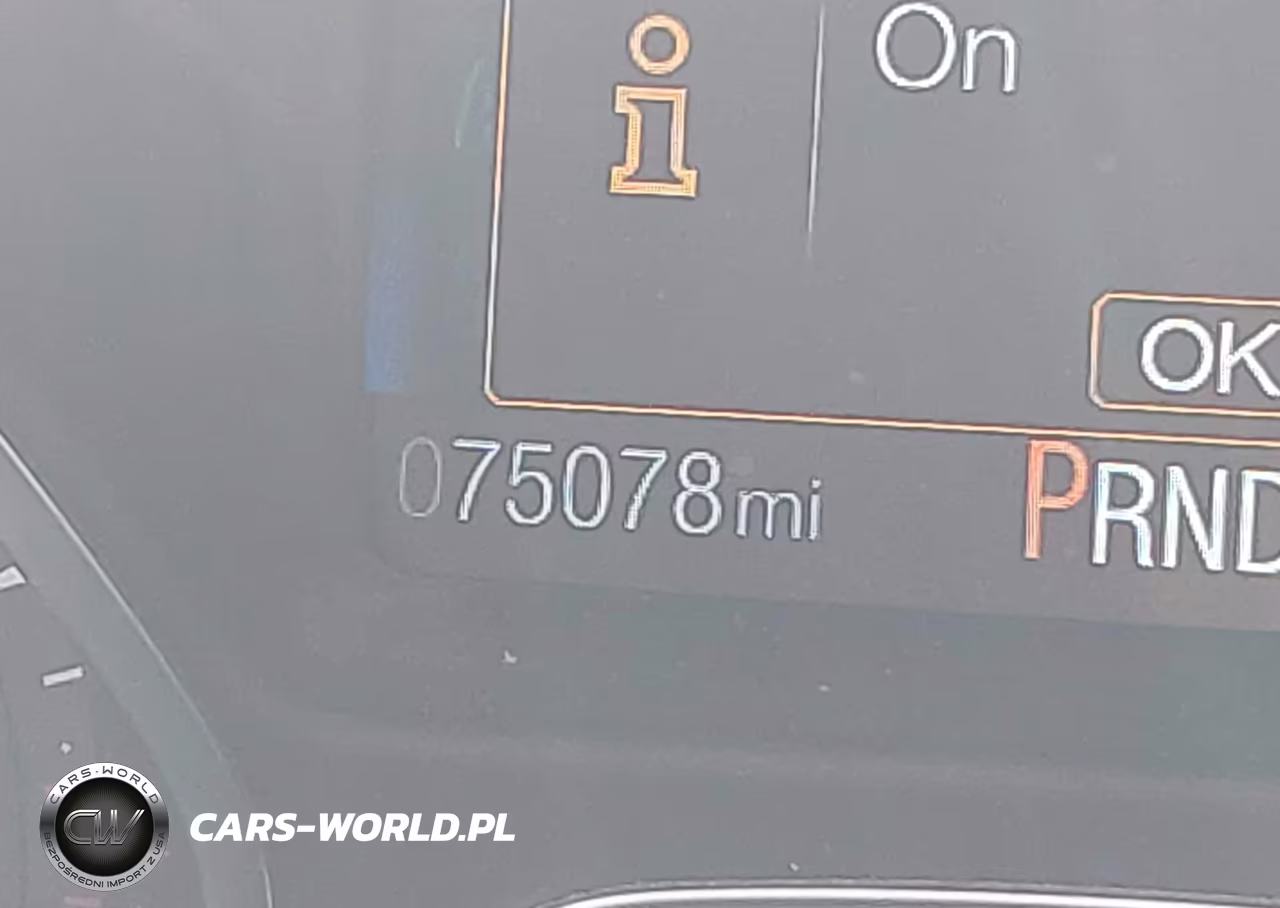 2018 Ford Focus Se VIN:1FADP3K29JL301160 - 16