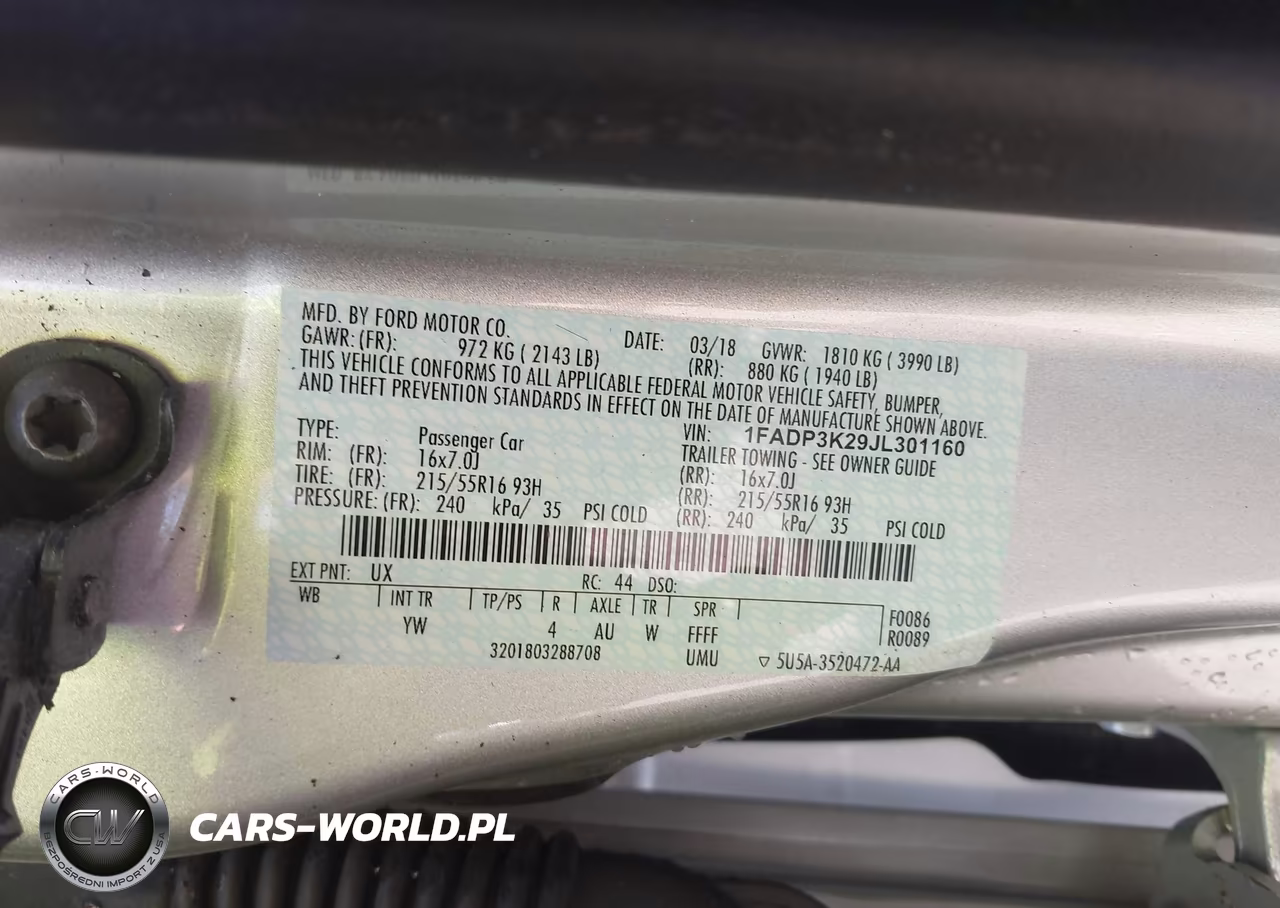 2018 Ford Focus Se VIN:1FADP3K29JL301160 - 9