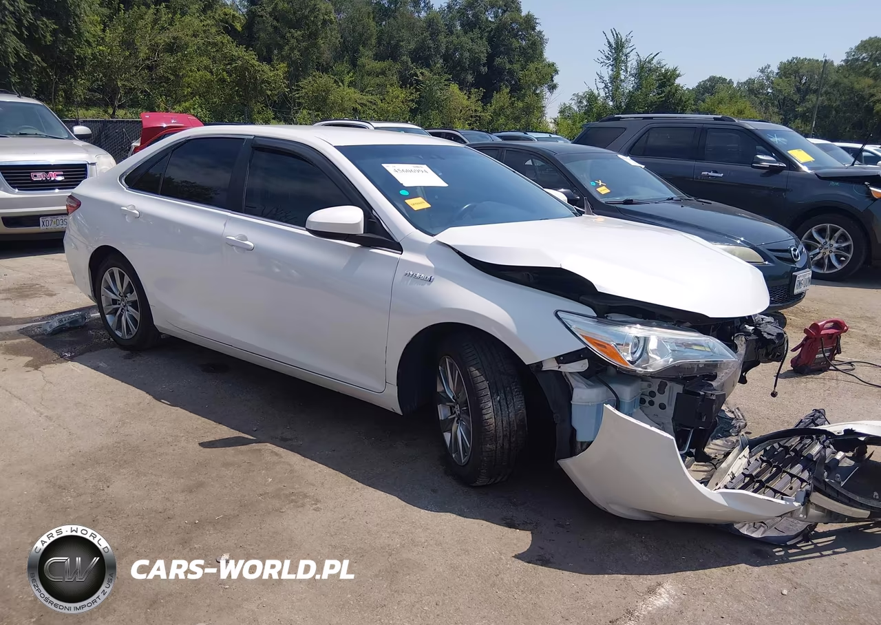 2016 Toyota Camry Hybrid Xle