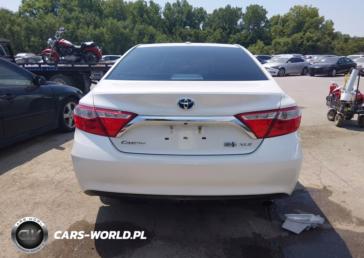2016 Toyota Camry Hybrid Xle VIN:4T1BD1FK0GU196550 - 16
