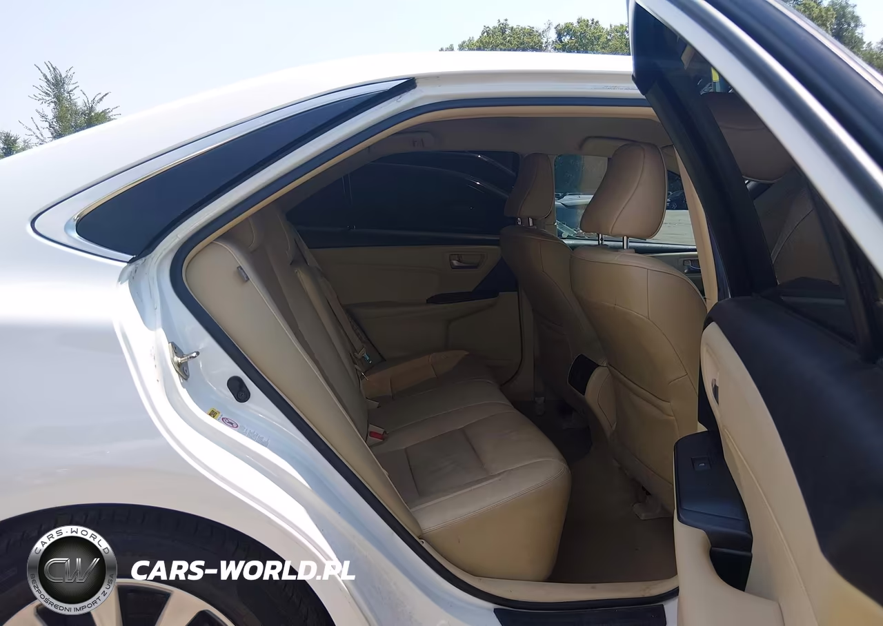 2016 Toyota Camry Hybrid Xle VIN:4T1BD1FK0GU196550 - 8