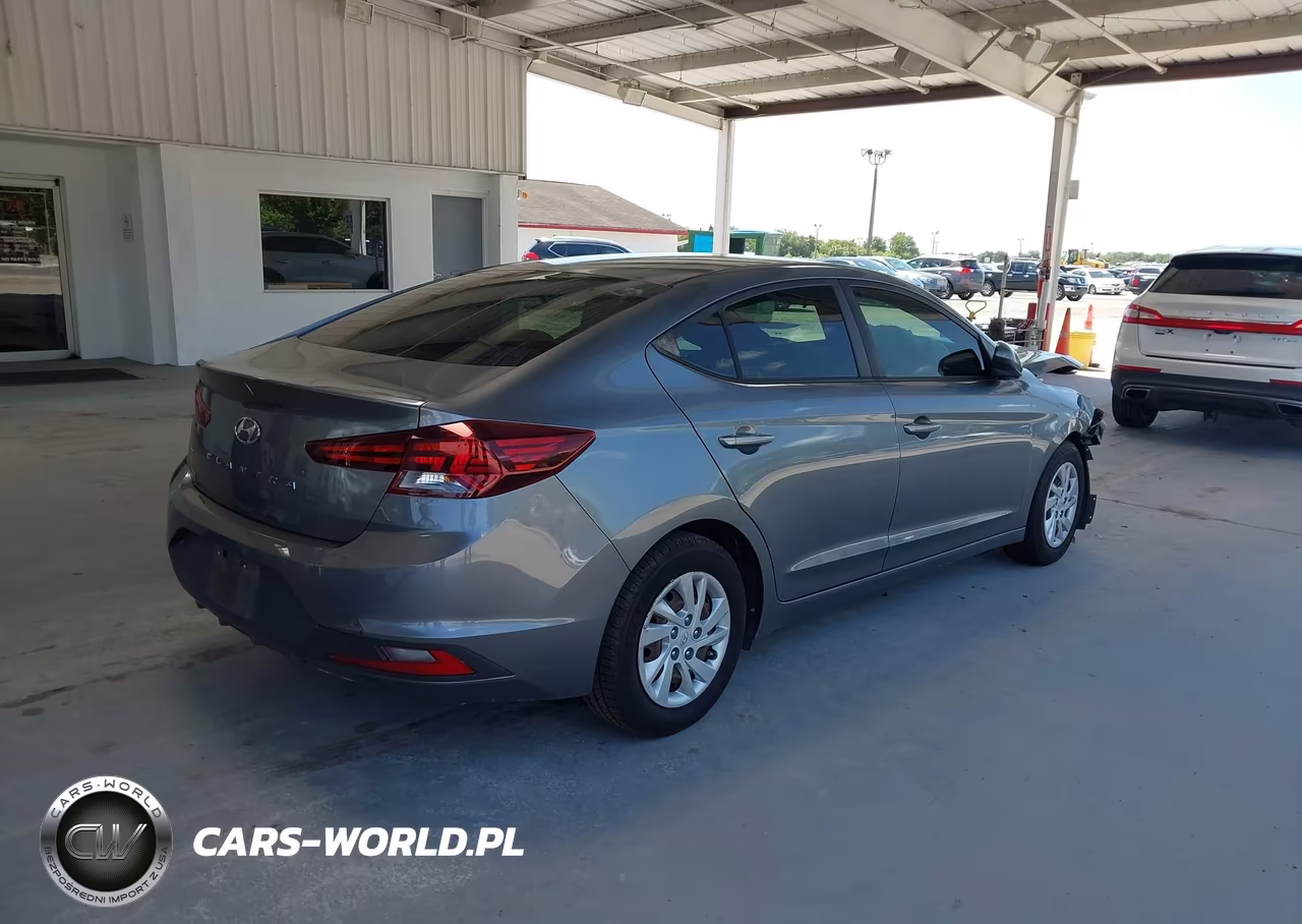2019 Hyundai Elantra Se VIN:5NPD74LF3KH495997 - 4