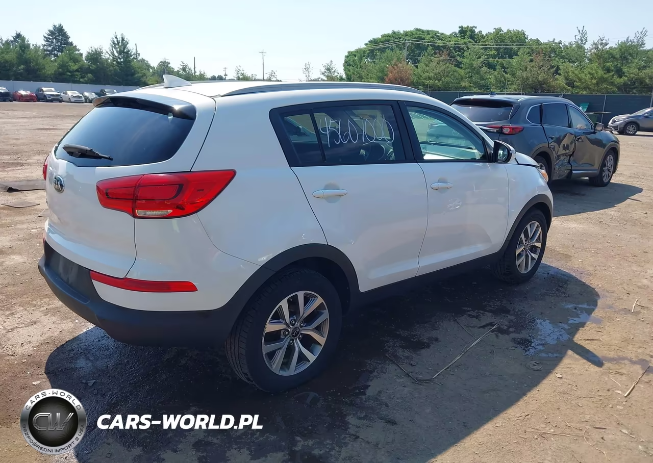 2015 Kia Sportage Lx VIN:KNDPB3AC3F7735610 - 4