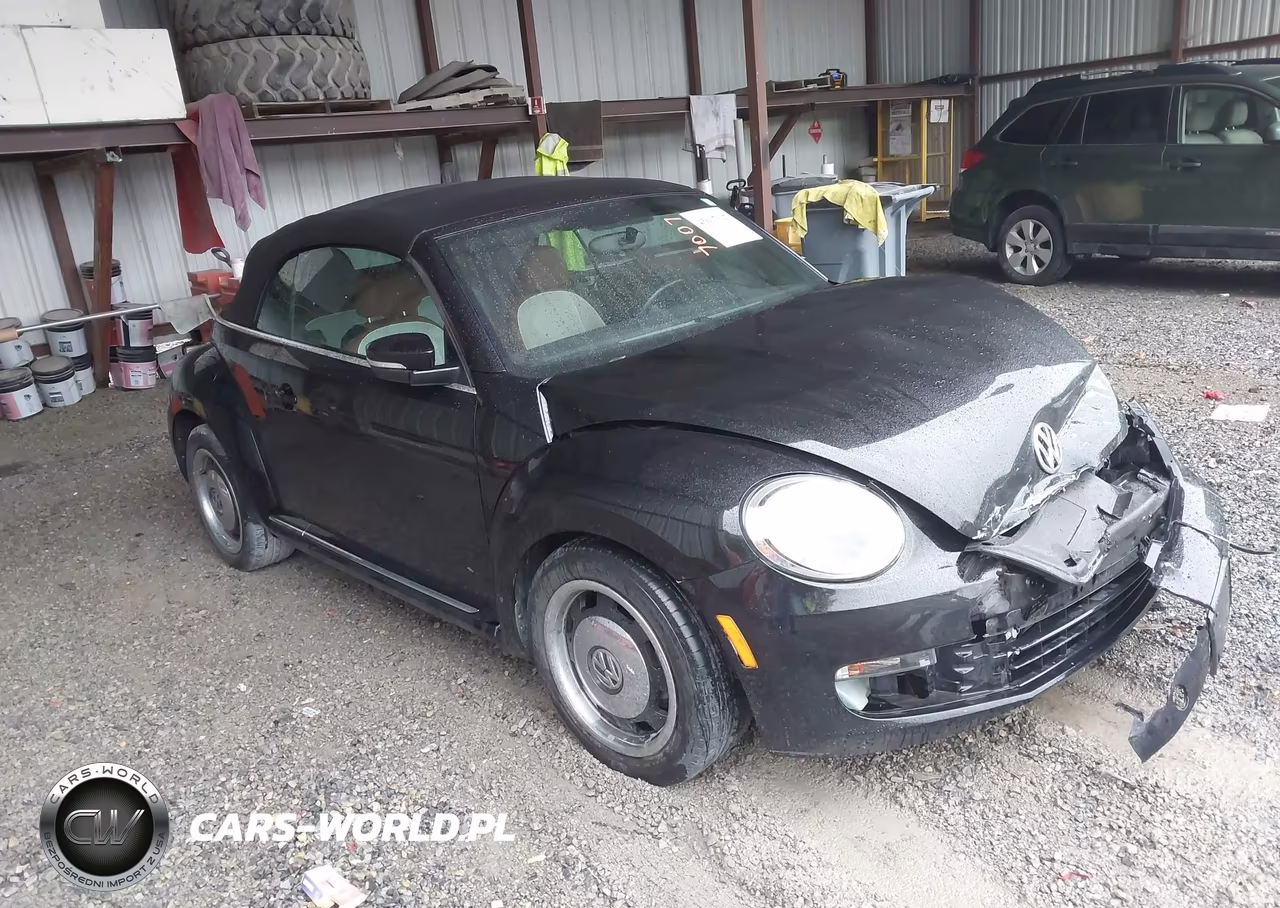 2015 Volkswagen Beetle 1.8T Classic – zdjęcie 1 z 21
