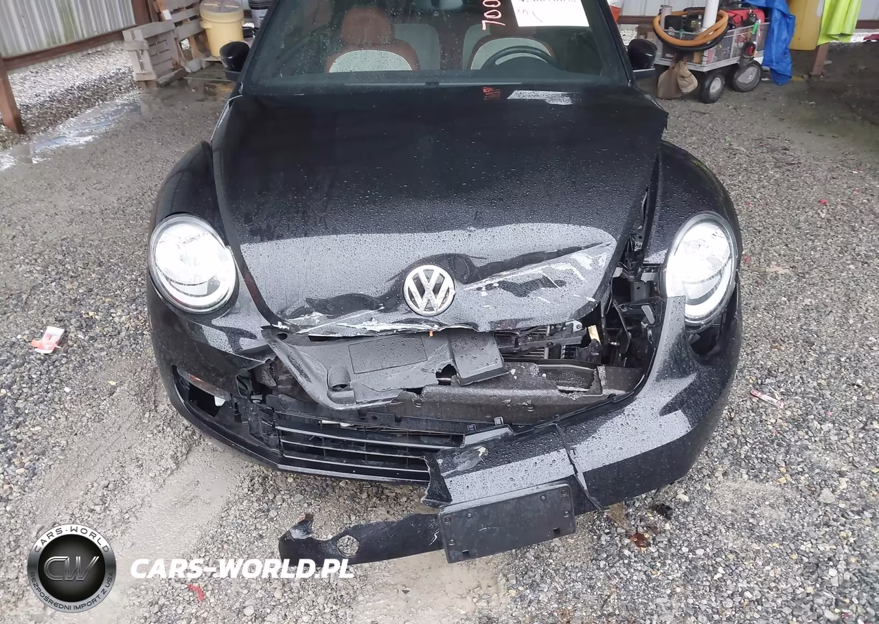 2015 Volkswagen Beetle 1.8T Classic VIN:3VW517AT5FM808416 - 6