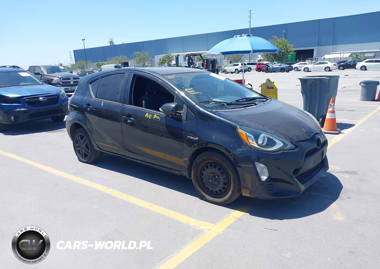 2016 Toyota Prius C Two