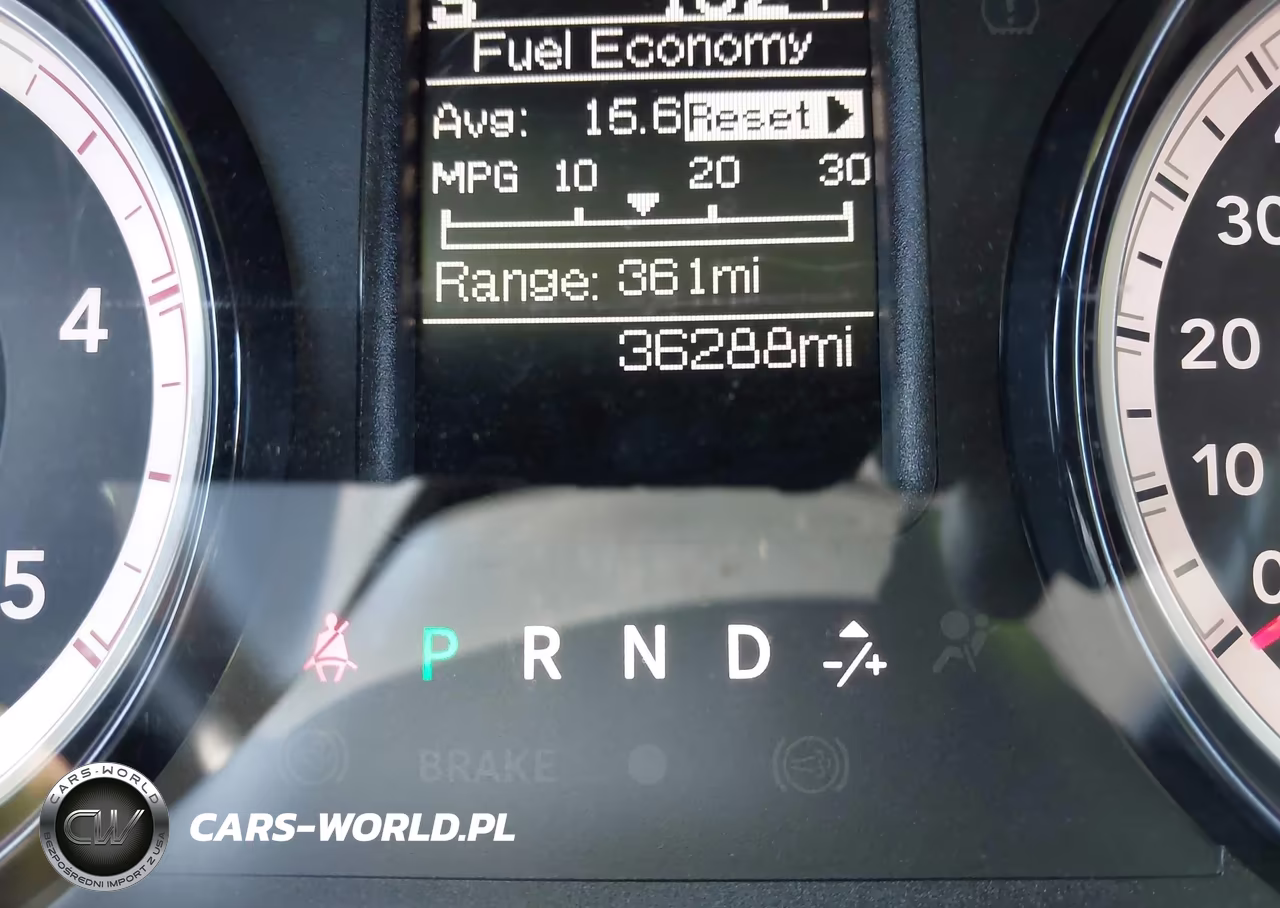 2017 Ram 3500 Tradesman 4X4 8' Box VIN:3C63R3GL2HG762328 - 8