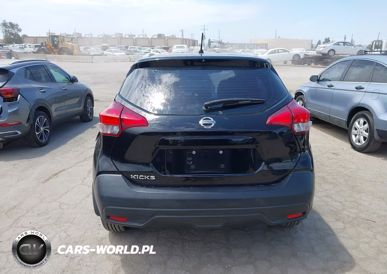 2018 Nissan Kicks S VIN:3N1CP5CU9JL502050 - 16