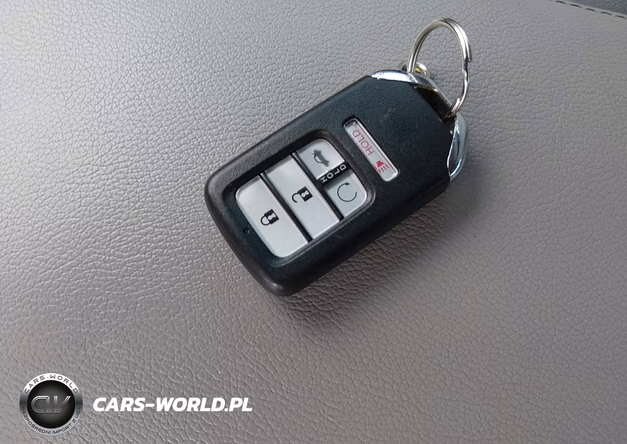 2018 Honda Accord Lx VIN:1HGCV1F1XJA261105 - 11
