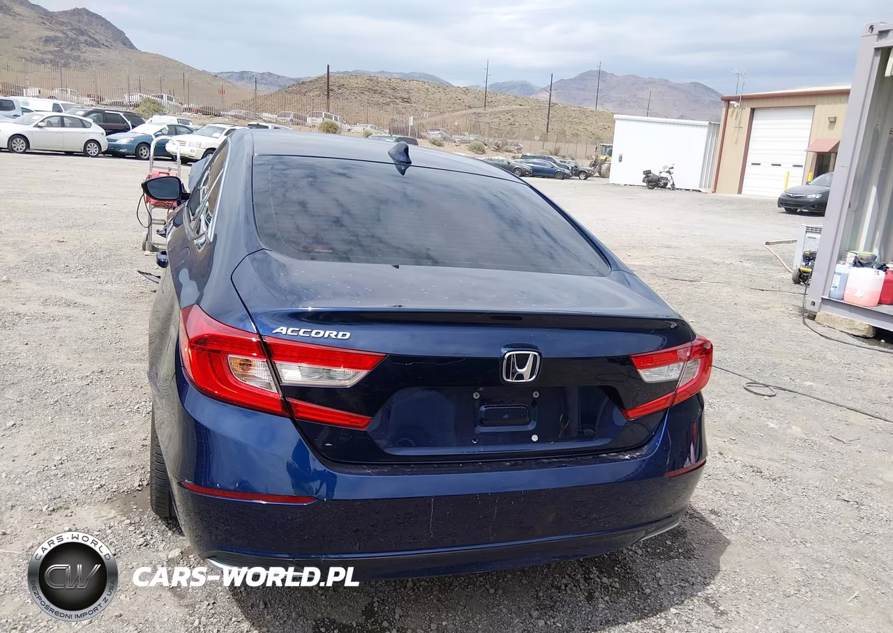 2018 Honda Accord Lx VIN:1HGCV1F1XJA261105 - 16