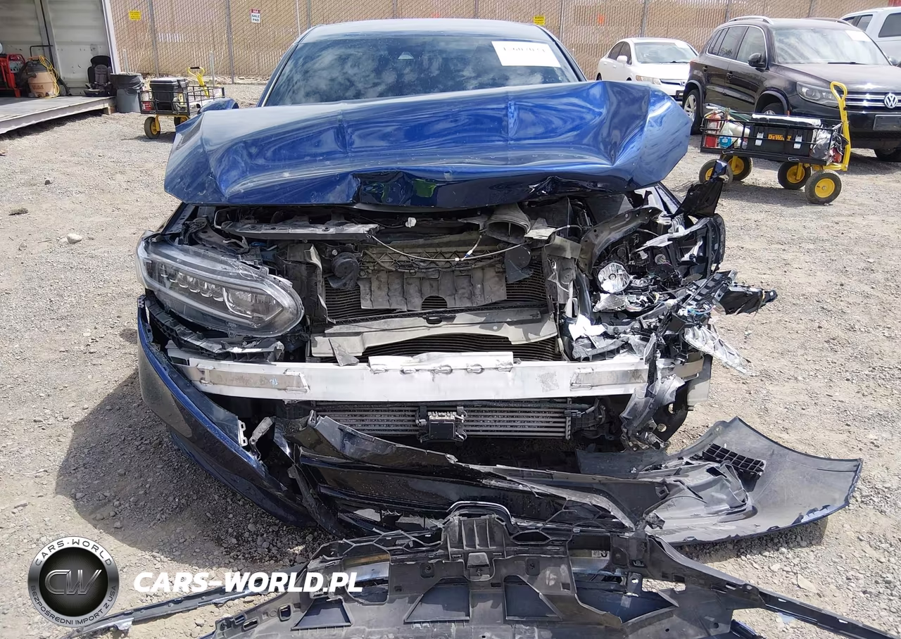 2018 Honda Accord Lx VIN:1HGCV1F1XJA261105 - 6