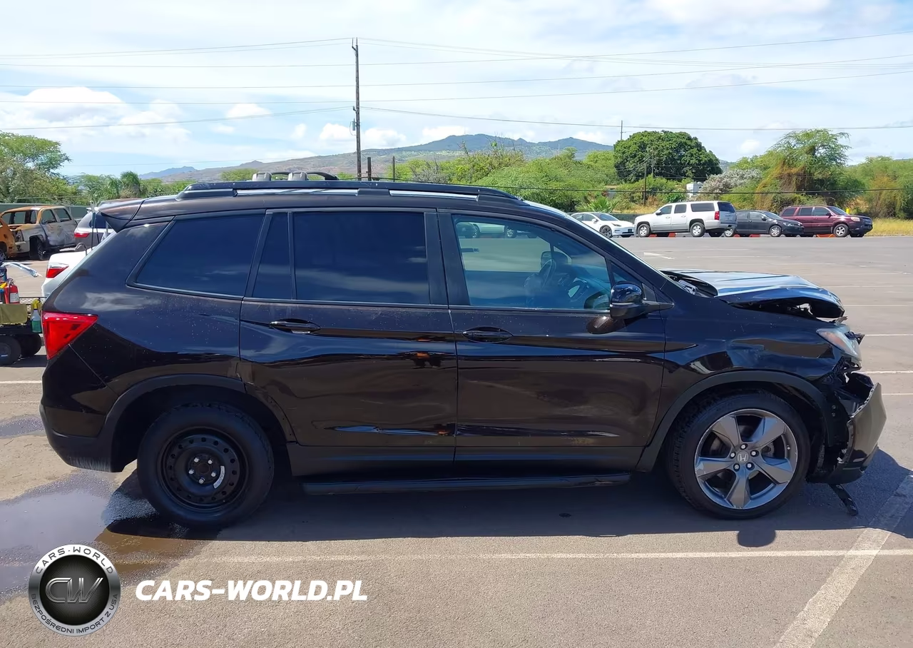 2019 Honda Passport Touring VIN:5FNYF7H92KB000809 - 14