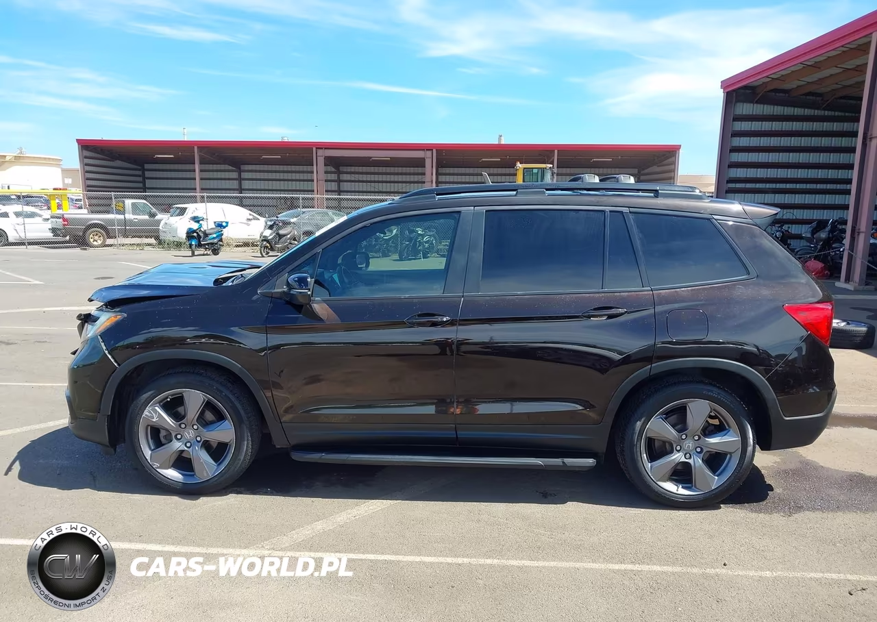 2019 Honda Passport Touring VIN:5FNYF7H92KB000809 - 15
