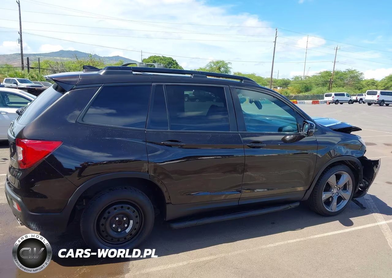 2019 Honda Passport Touring VIN:5FNYF7H92KB000809 - 20