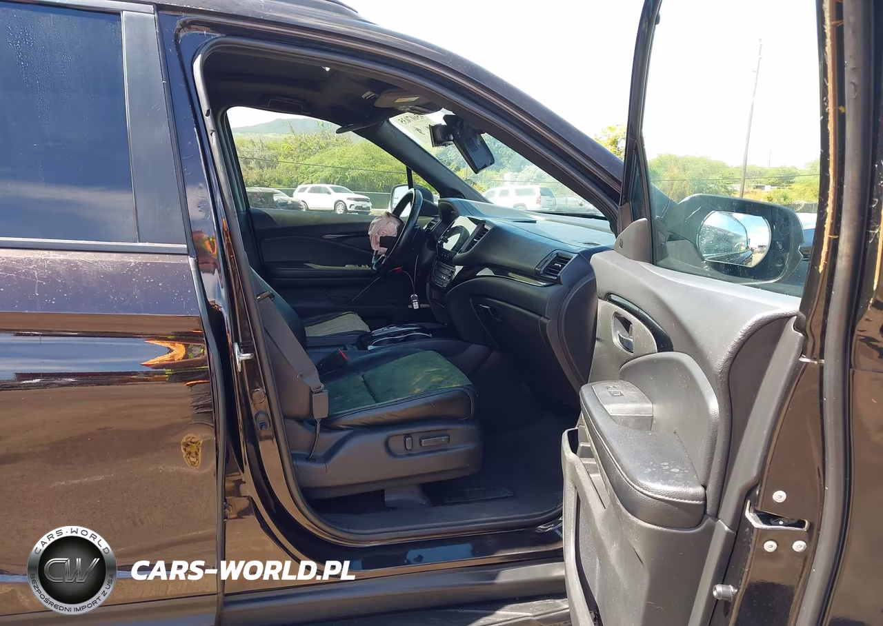 2019 Honda Passport Touring VIN:5FNYF7H92KB000809 - 5