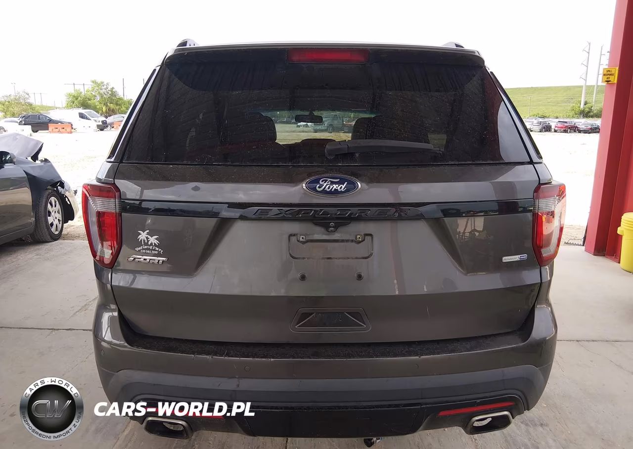 2016 Ford Explorer Sport VIN:1FM5K8GT0GGD34010 - 17