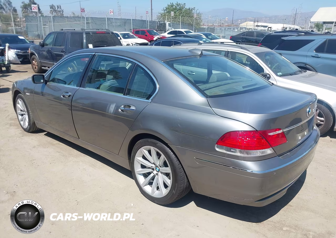 2007 BMW 750Li VIN:WBAHN83517DT76118 - 3