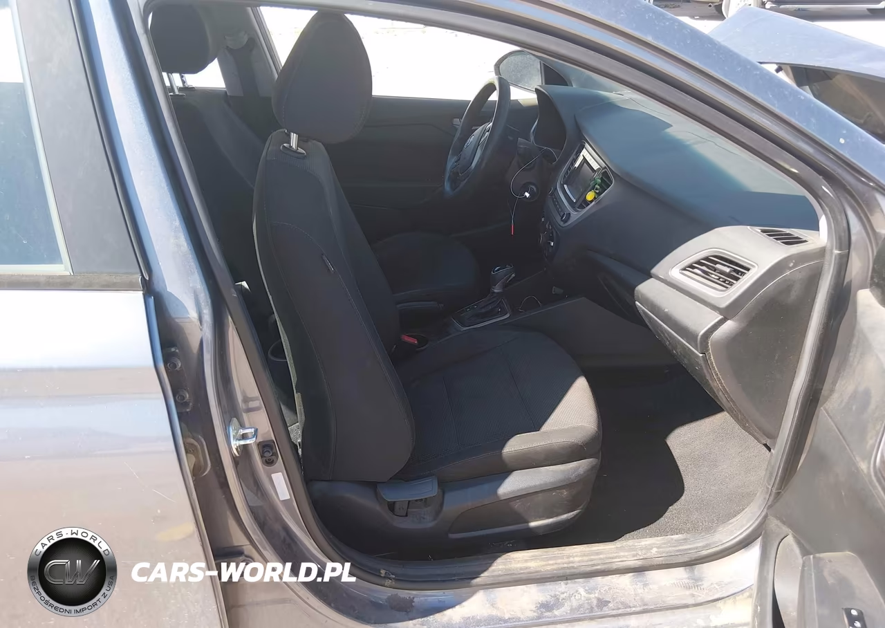 2019 Hyundai Accent Se VIN:3KPC24A3XKE071840 - 5