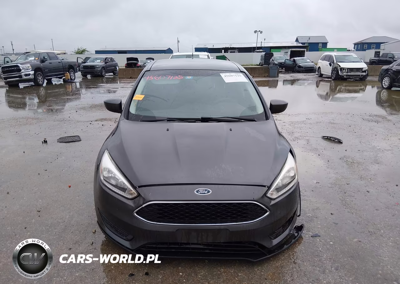 2018 Ford Focus Se VIN:1FADP3K28JL292838 - 12
