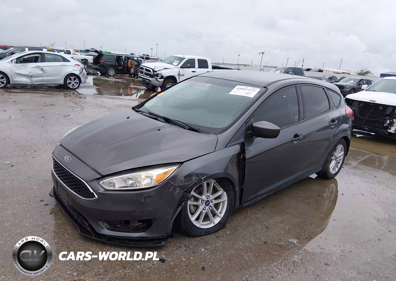 2018 Ford Focus Se VIN:1FADP3K28JL292838 - 6