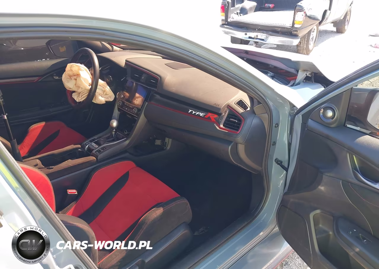 2019 Honda Civic Type R Touring VIN:SHHFK8G73KU206681 - 5