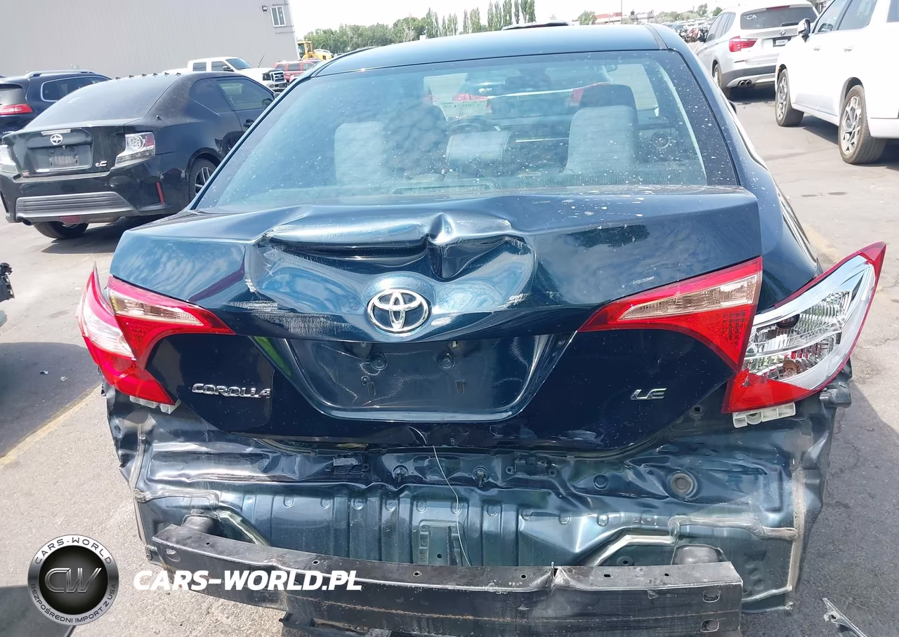 2018 Toyota Corolla Le VIN:2T1BURHE2JC978511 - 17