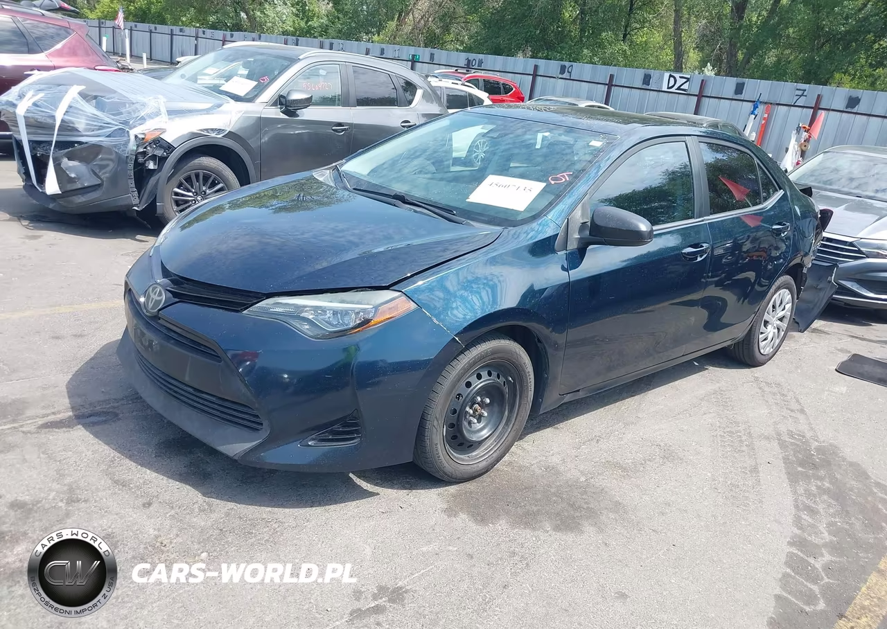 2018 Toyota Corolla Le VIN:2T1BURHE2JC978511 - 2