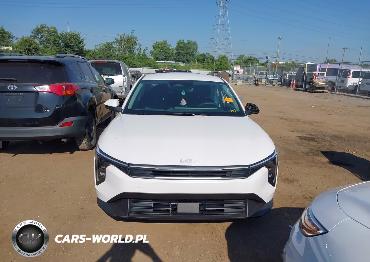 2025 Kia K4 Lxs VIN:3KPFT4DE3SE030604 - 12
