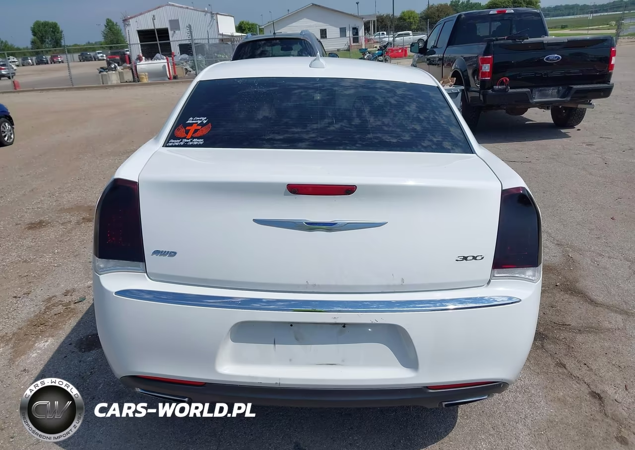 2018 Chrysler 300 Limited Awd VIN:2C3CCAKG5JH160185 - 17