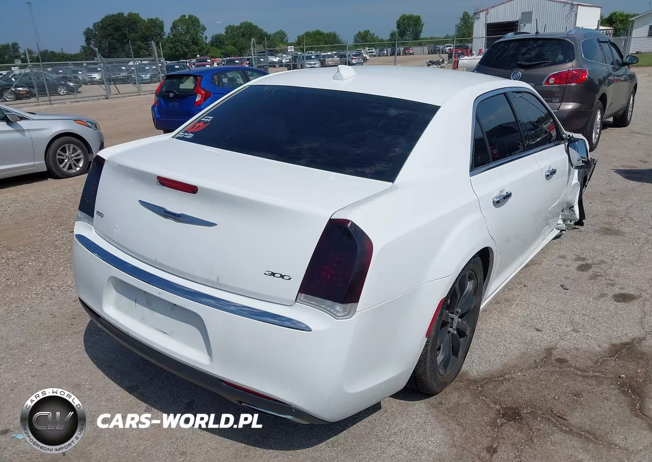 2018 Chrysler 300 Limited Awd VIN:2C3CCAKG5JH160185 - 4